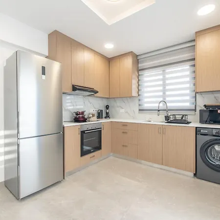 Modern 2br Coastal Escape 100m From Sea By Cyprus Horizons