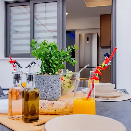 Modern 2br Coastal Escape 100m From Sea By Cyprus Horizons Oroklini