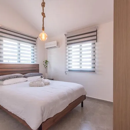 Modern 2br Coastal Escape 100m From Sea By Cyprus Horizons *