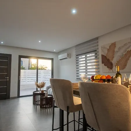 Modern 2br Coastal Escape 100m From Sea By Cyprus Horizons Feriehus