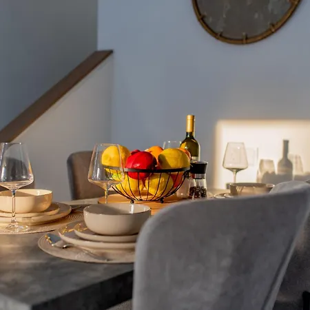 Modern 2br Coastal Escape 100m From Sea By Cyprus Horizons Oroklini