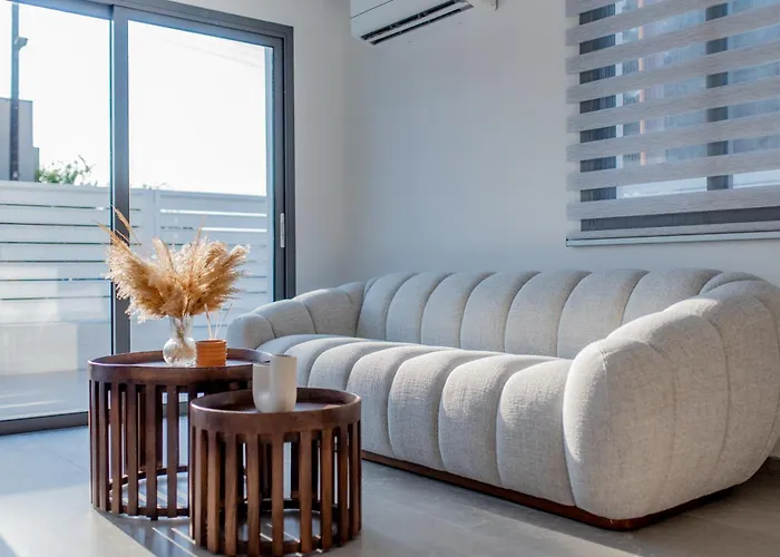 Telmar White House - 100m From The Sea Holiday home *