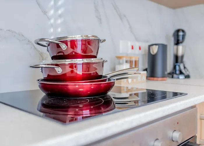 Telmar White House - 100m From The Sea 別荘 オロクリニ