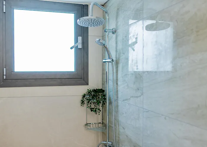 Telmar White House - 100m From The Sea